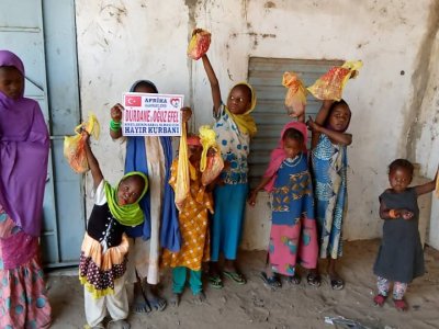 Afrika Kamerun ve Çad Köylerinde Küçükbaş ve Büyükbaş Kurban